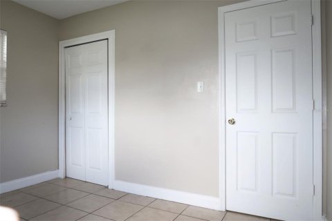 Casa en alquiler en Tampa, Florida, 2 dormitorios, 55.56 m2 № 1791562 - foto 7
