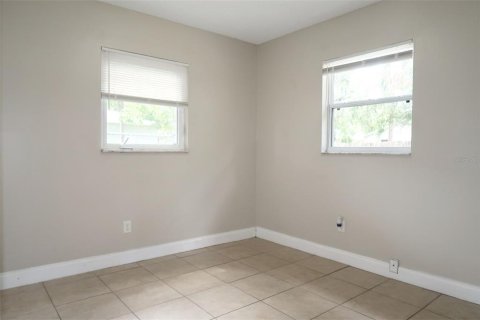 Casa en alquiler en Tampa, Florida, 2 dormitorios, 55.56 m2 № 1791562 - foto 13