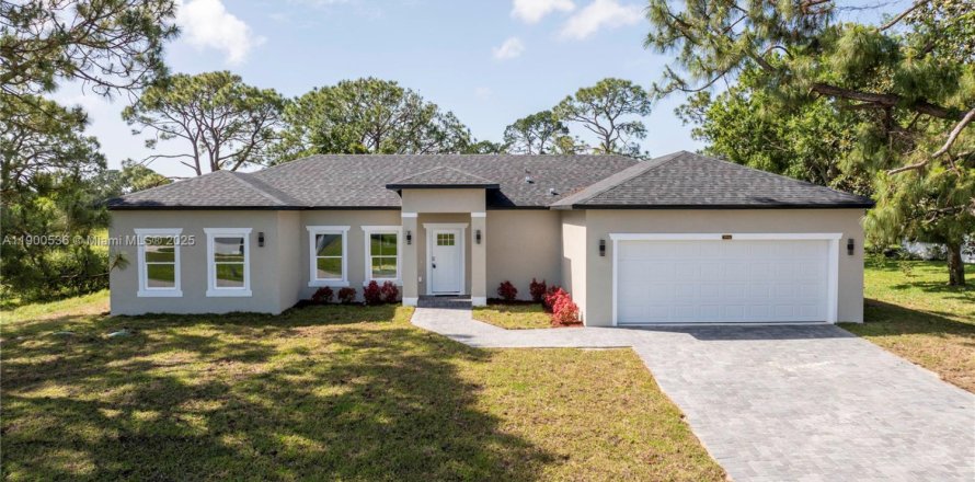 House in Sebring, Florida 3 bedrooms № 1953009