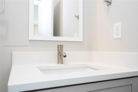 House in Sebring, Florida 3 bedrooms № 1953009 - photo 19