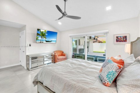 Casa en venta en Pembroke Pines, Florida, 3 dormitorios, 177.72 m2 № 1768356 - foto 24