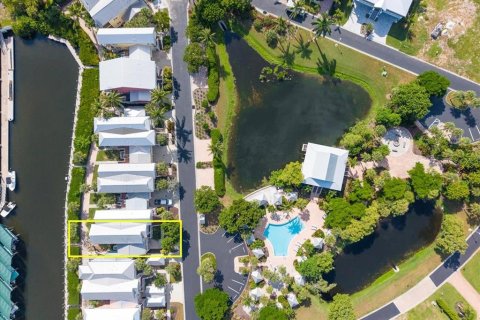 Townhouse in Placida, Florida 3 bedrooms, 211.82 sq.m. № 2314146 - photo 4