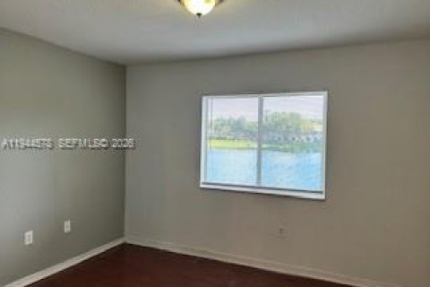 Copropriété à louer à Homestead, Floride: 2 chambres, 76.37 m2 № 2001483 - photo 8