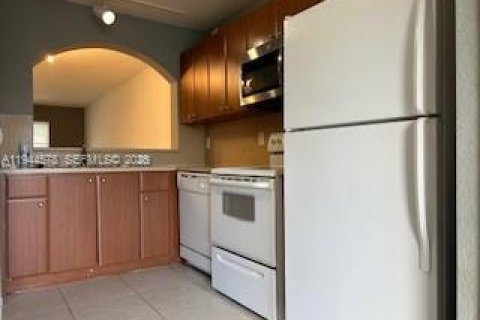 Copropriété à louer à Homestead, Floride: 2 chambres, 76.37 m2 № 2001483 - photo 11