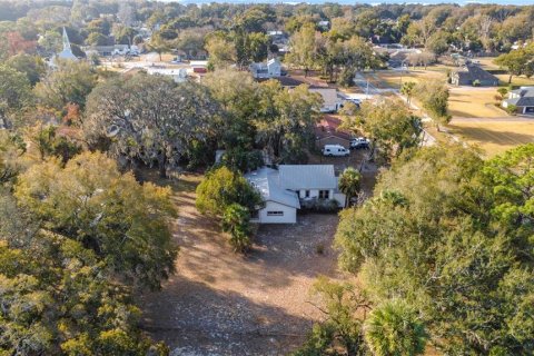 House in Mount Dora, Florida 3 bedrooms, 162.76 sq.m. № 2109009 - photo 7