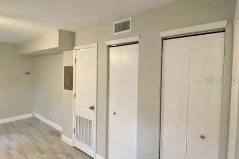 Apartment in Gulfport, Florida 2 bedrooms, 58.53 sq.m. № 1819383 - photo 8