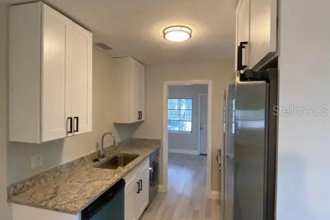 Apartment in Gulfport, Florida 2 bedrooms, 58.53 sq.m. № 1819383 - photo 3