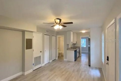 Apartment in Gulfport, Florida 2 bedrooms, 58.53 sq.m. № 1819383 - photo 7