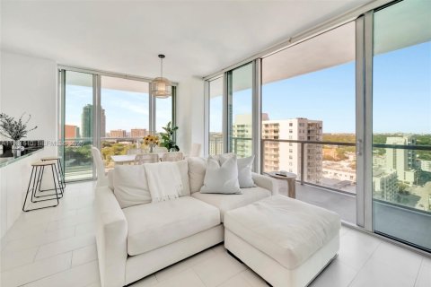 Снять в аренду кондоминиум в Майами, Флорида 2 спальни, 102.1м2, № 2043721 - фото 2