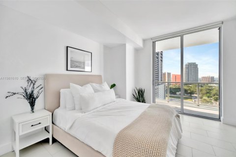 Снять в аренду кондоминиум в Майами, Флорида 2 спальни, 102.1м2, № 2043721 - фото 20