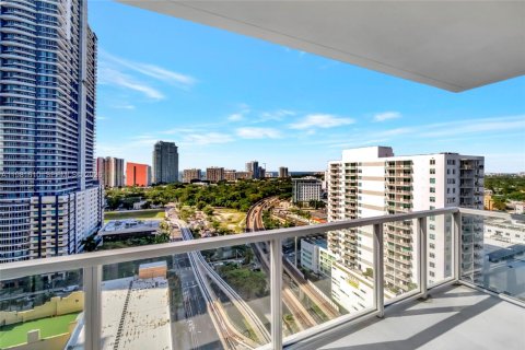 Снять в аренду кондоминиум в Майами, Флорида 2 спальни, 102.1м2, № 2043721 - фото 10