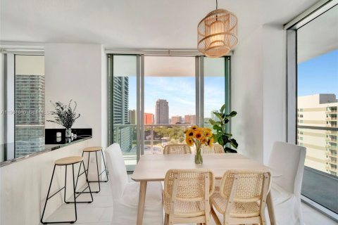 Снять в аренду кондоминиум в Майами, Флорида 2 спальни, 102.1м2, № 2043721 - фото 6