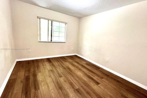 Townhouse in Homestead, Florida 3 bedrooms, 153.94 sq.m. № 1953732 - photo 8