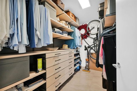 Condo in Deerfield Beach, Florida, 2 bedrooms  № 2045970 - photo 23