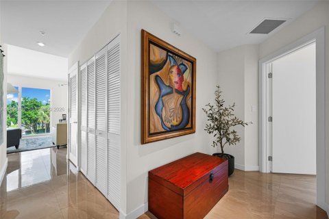 Condo in Deerfield Beach, Florida, 2 bedrooms  № 2045970 - photo 18