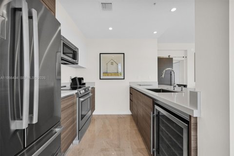 Condo in Deerfield Beach, Florida, 2 bedrooms  № 2045970 - photo 13