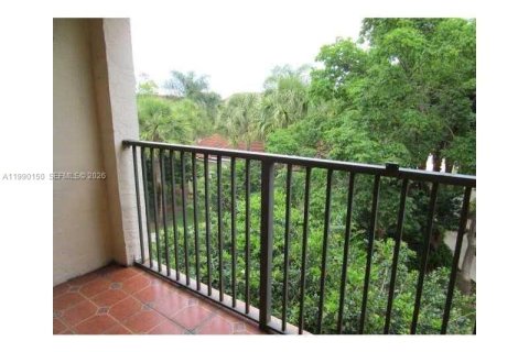 Condo in Hollywood, Florida, 2 bedrooms  № 2052069 - photo 4