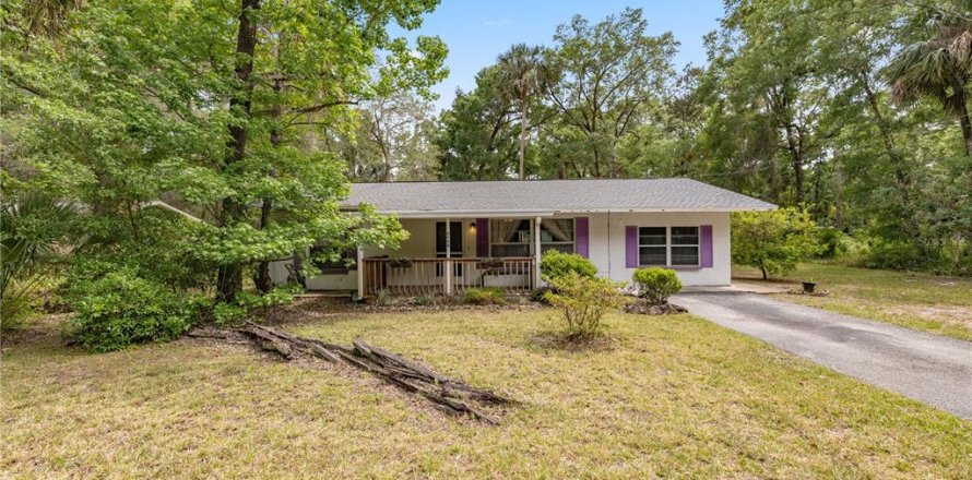 Villa ou maison à Crystal River, Floride 3 chambres, 124.86 m2 № 1650219