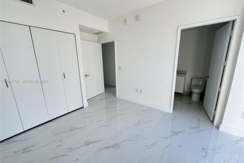 Copropriété à louer à Miami, Floride: 5 chambres, 240.06 m2 № 1999083 - photo 19