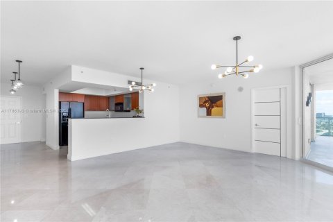 Copropriété à vendre à Sunny Isles Beach, Floride: 2 chambres, 132.2 m2 № 1958804 - photo 5