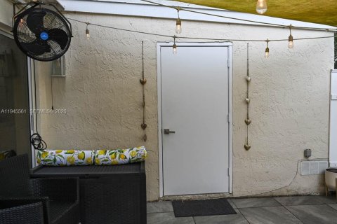 Купить таунхаус в Уэстон, Флорида 3 спальни, 130.99м2, № 2002004 - фото 10