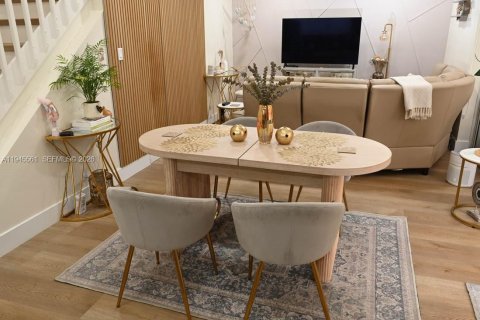 Купить таунхаус в Уэстон, Флорида 3 спальни, 130.99м2, № 2002004 - фото 18