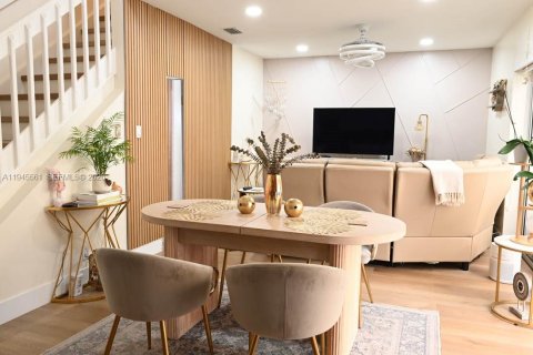 Купить таунхаус в Уэстон, Флорида 3 спальни, 130.99м2, № 2002004 - фото 29