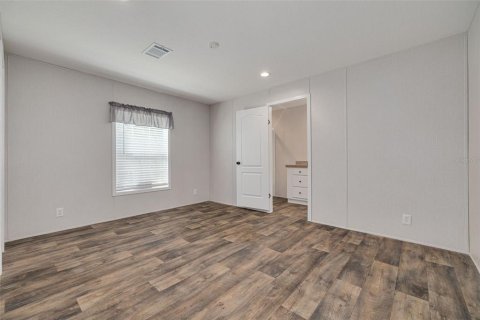 Commercial property in Hudson, Florida 3 bedrooms, 102.19 sq.m. № 1648753 - photo 12