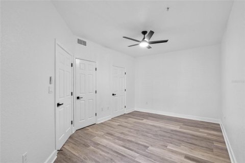Condo in Orlando, Florida, 2 bedrooms № 2277502 - photo 14