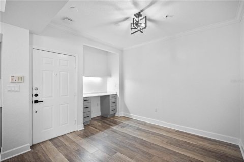 Condo in Orlando, Florida, 2 bedrooms № 2277502 - photo 2