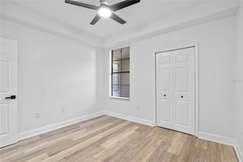 Condo in Orlando, Florida, 2 bedrooms № 2277502 - photo 13