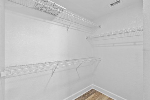 Condo in Orlando, Florida, 2 bedrooms № 2277502 - photo 17