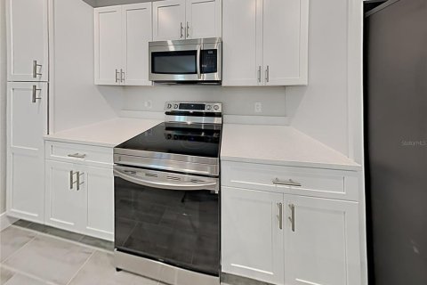 Casa en venta en Poinciana, Florida, 4 dormitorios, 151.06 m2 № 2383506 - foto 11