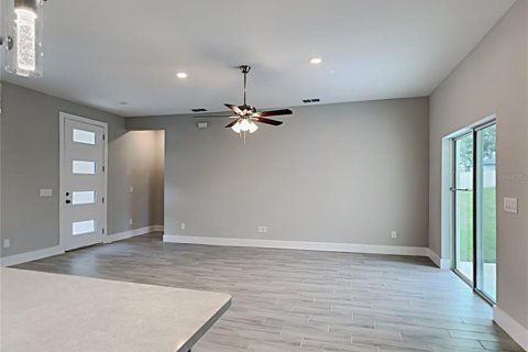 Casa en venta en Poinciana, Florida, 4 dormitorios, 151.06 m2 № 2383506 - foto 4