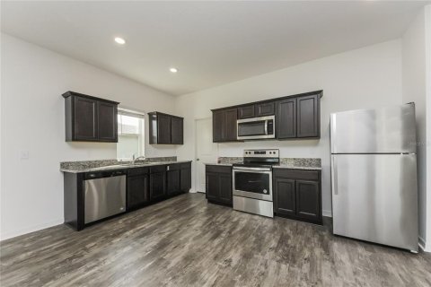 Casa en alquiler en Haines City, Florida, 3 dormitorios, 151.99 m2 № 1803998 - foto 7