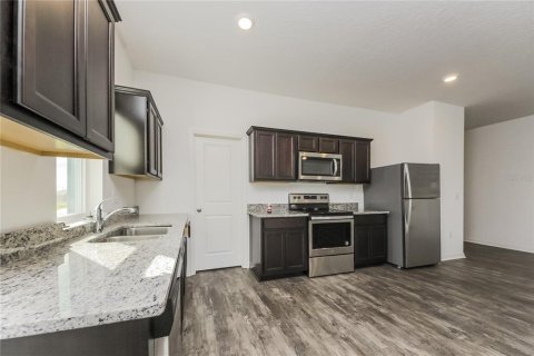 Casa en alquiler en Haines City, Florida, 3 dormitorios, 151.99 m2 № 1803998 - foto 8