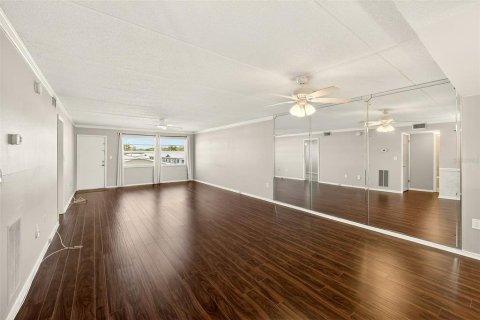 Condominio en venta en Seminole, Florida, 2 dormitorios, 110.55 m2 № 2204573 - foto 2
