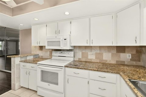 Condominio en venta en Seminole, Florida, 2 dormitorios, 110.55 m2 № 2204573 - foto 14