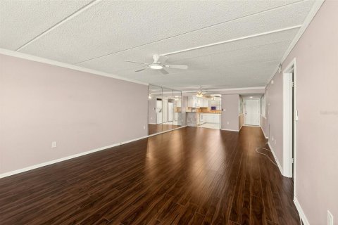 Condominio en venta en Seminole, Florida, 2 dormitorios, 110.55 m2 № 2204573 - foto 10