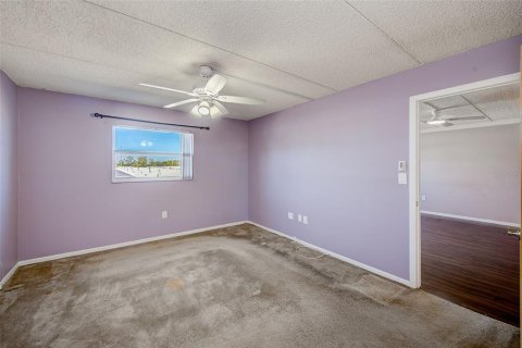 Condominio en venta en Seminole, Florida, 2 dormitorios, 110.55 m2 № 2204573 - foto 18
