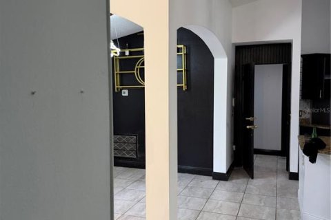 Villa ou maison à vendre à Poinciana, Floride: 3 chambres, 140.19 m2 № 2399015 - photo 3