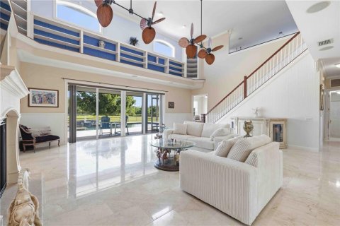 House in Bradenton, Florida 4 bedrooms, 377.37 sq.m. № 2150348 - photo 10