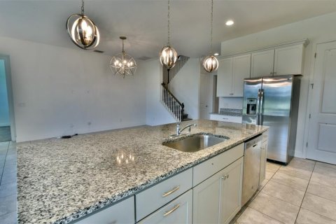 House in Davenport, Florida 4 bedrooms, 261.15 sq.m. № 2337269 - photo 6