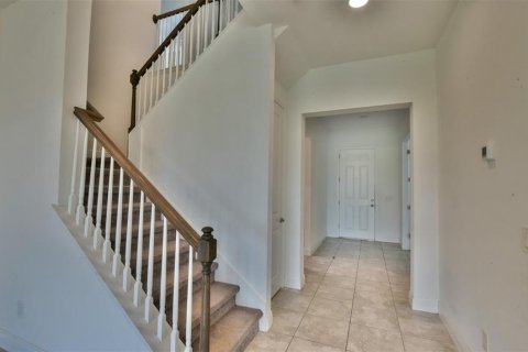 House in Davenport, Florida 4 bedrooms, 261.15 sq.m. № 2337269 - photo 18