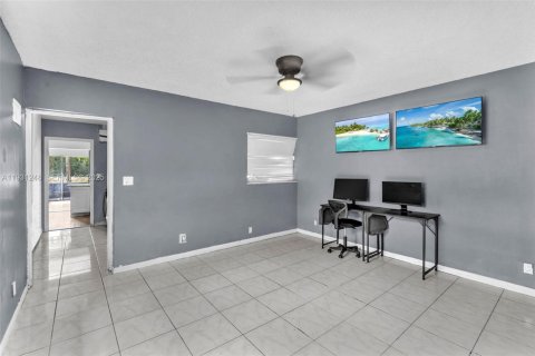 Casa en venta en Tamarac, Florida, 4 dormitorios, 219.81 m2 № 1990253 - foto 30