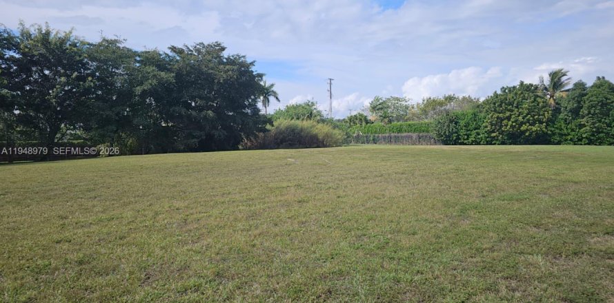 Terrain à Davie, Floride № 2089195