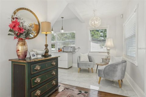 Villa ou maison à vendre à Saint Petersburg, Floride: 2 chambres, 190.08 m2 № 2225188 - photo 8