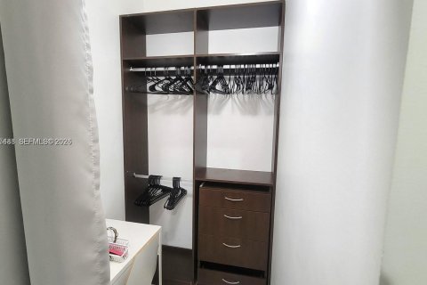 Copropriété à louer à Miami, Floride: 1 chambre, 49.24 m2 № 2029629 - photo 14