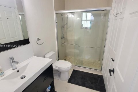 Copropriété à louer à Miami, Floride: 1 chambre, 49.24 m2 № 2029629 - photo 11