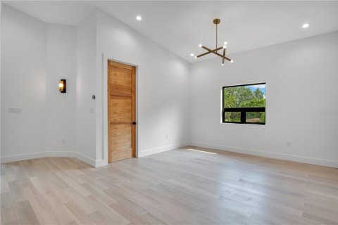 House in Winter Park, Florida 4 bedrooms, 344.67 sq.m. № 1846541 - photo 28